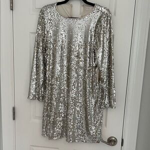 Lauren Conrad ⭐️ Sparkly Silver Sequin Long Sleeve Party Dress Small